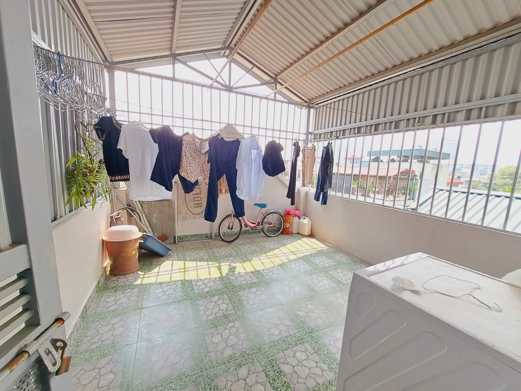 Bán nhà Đại Từ - diện tích 45.5m2 5 tầng - Nhà xây mới, tặng full nội thất - giá 9,25 tỷ