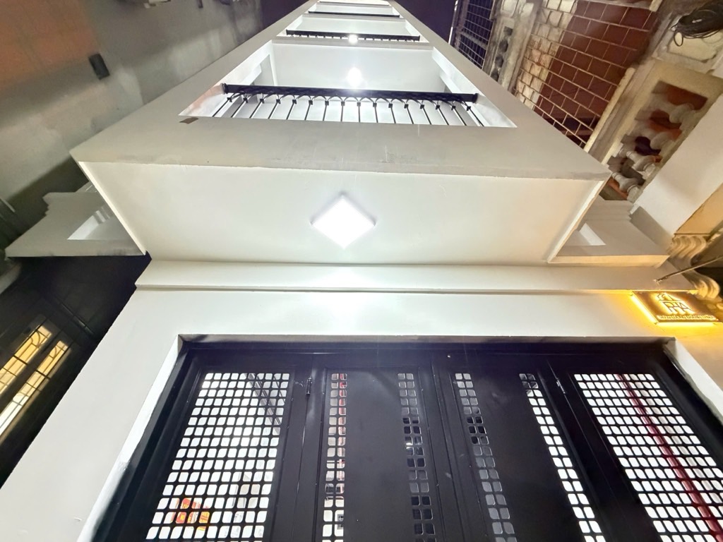 Bán nhà Lương Khánh Thiện - diện tích 40m2 6 tầng - Thang máy, cho thuê 600 triệu/năm - giá 12,38 tỷ