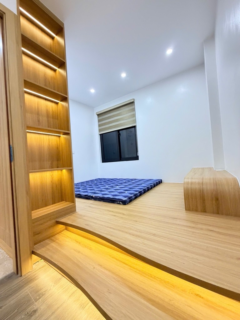 Bán nhà Lương Khánh Thiện - diện tích 40m2 6 tầng - Thang máy, cho thuê 600 triệu/năm - giá 12,38 tỷ