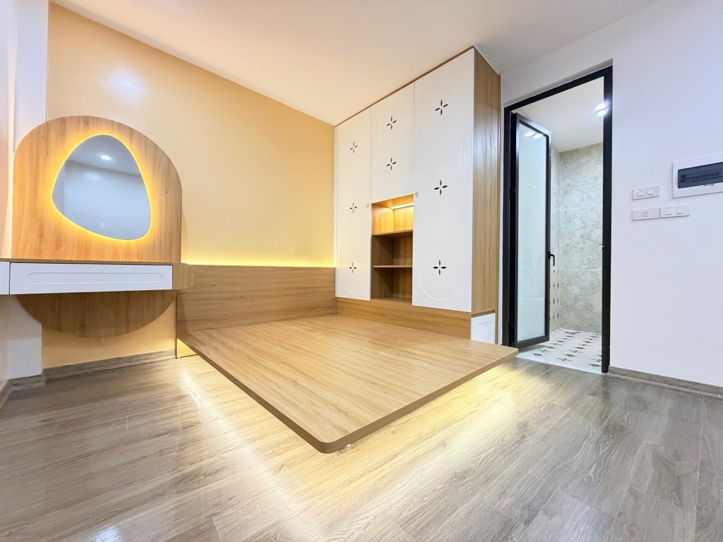 Bán nhà Lương Khánh Thiện - diện tích 40m2 6 tầng - Thang máy, cho thuê 600 triệu/năm - giá 12,38 tỷ