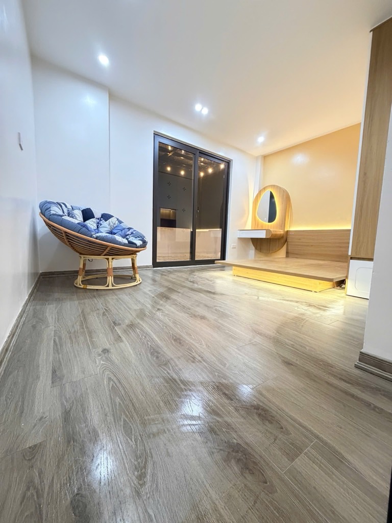 Bán nhà Lương Khánh Thiện - diện tích 40m2 6 tầng - Thang máy, cho thuê 600 triệu/năm - giá 12,38 tỷ