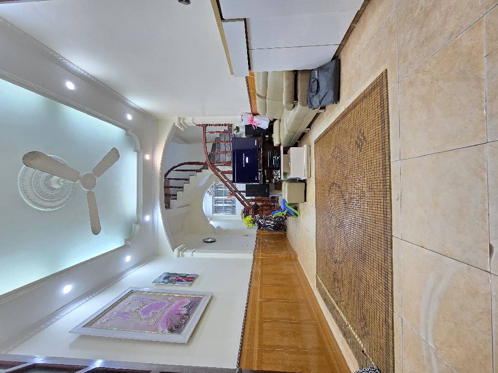 Bán nhà Bằng Liệt - diện tích 30,6m2 4 tầng - Nhà hai mặt thoáng, giá 7,4 tỷ