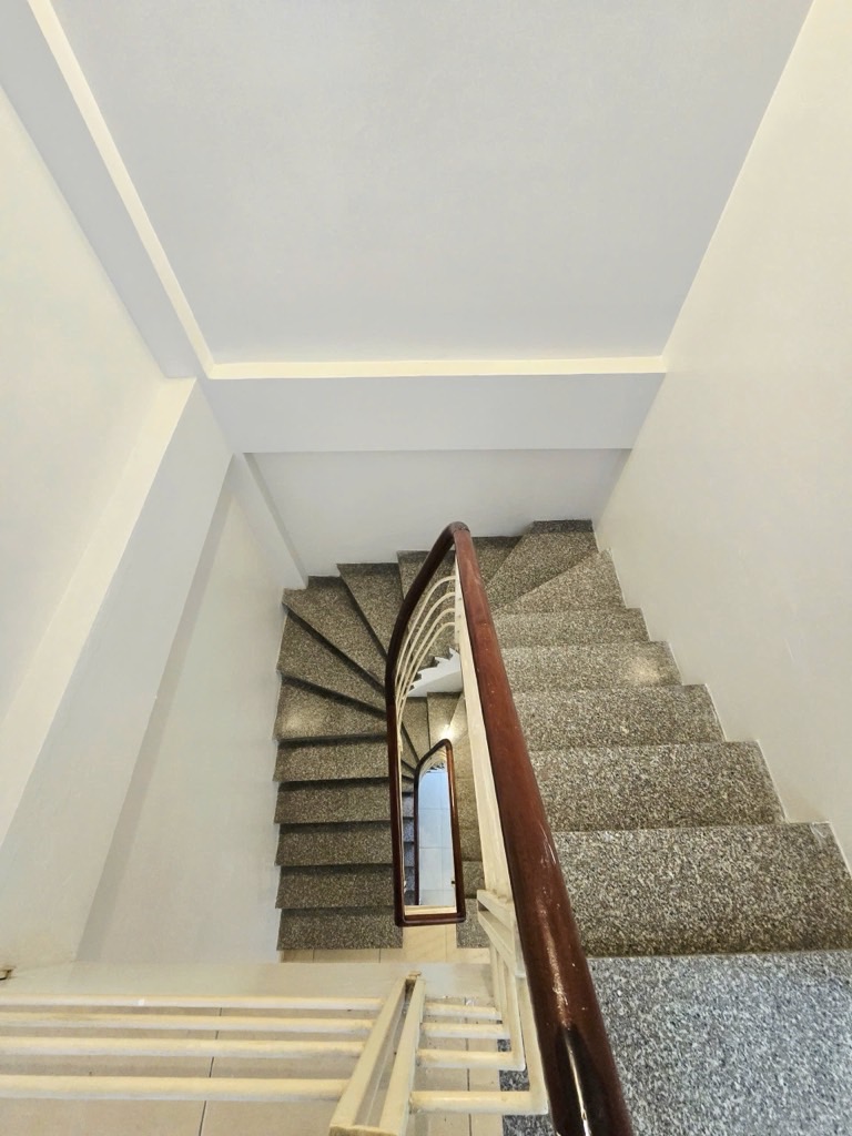 Bán nhà Ngõ Chợ Khâm Thiên - diện tích 46.1m2 5 tầng - Nhà đẹp hiếm có - giá 12,4 tỷ