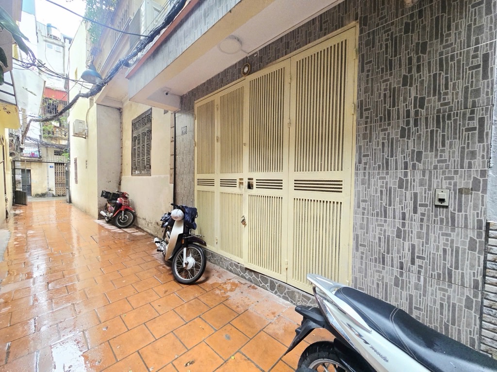 Bán nhà Ngõ Chợ Khâm Thiên - diện tích 46.1m2 5 tầng - Nhà đẹp hiếm có - giá 12,4 tỷ