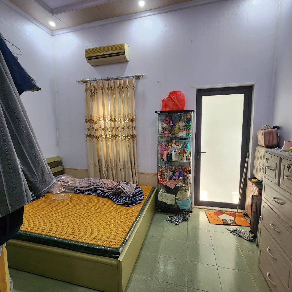 Bán nhà Dương Văn Bé - diện tích 39,5m2 3 tầng - ngõ ô tô đi thoải mái - giá 6,7 tỷ