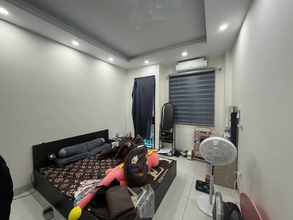 Bán nhà Kim Giang - diện tích 49m2 6 tầng - Lô góc, thang máy - giá 10,5 tỷ