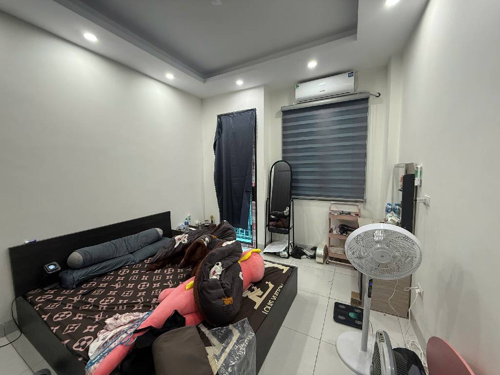 Bán nhà Kim Giang - diện tích 49m2 6 tầng - Lô góc, thang máy - giá 10,5 tỷ