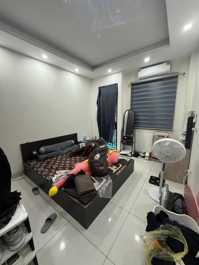 Bán nhà Kim Giang - diện tích 49m2 6 tầng - Lô góc, thang máy - giá 10,5 tỷ