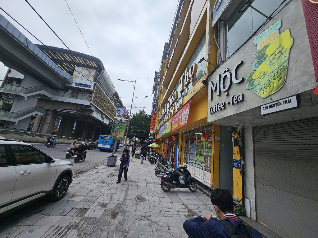 Bán nhà Nguyễn Trãi - diện tích 24,2m2 5 tầng - Kinh doanh đỉnh - giá 14,4 tỷ