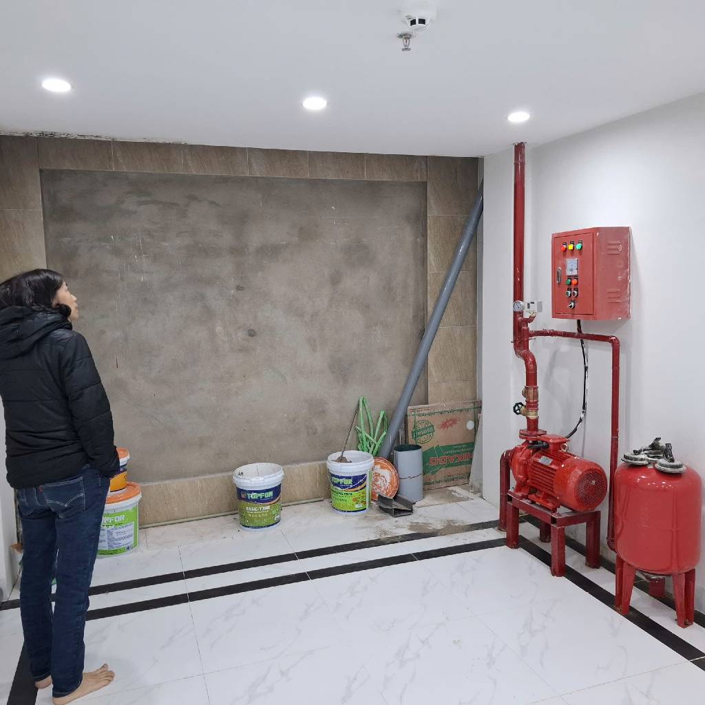 Bán nhà Nguyễn Xiển - diện tích 63.8m2 6 tầng - HIẾM - THANG MÁY - giá 24 tỷ