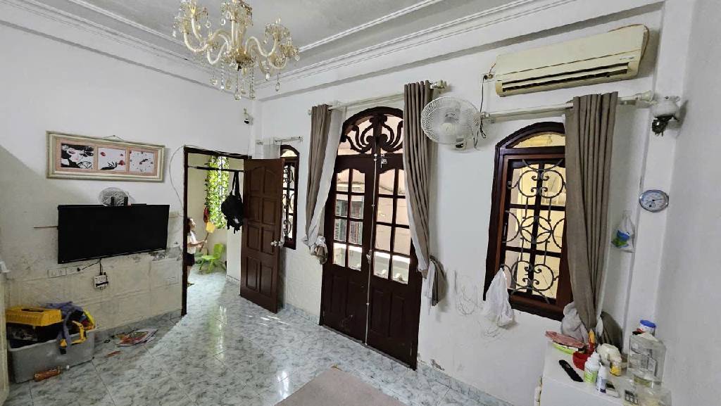 Bán nhà Lê Duẩn - diện tích 37,7m2 5 tầng - Nhà đẹp - giá 14 tỷ