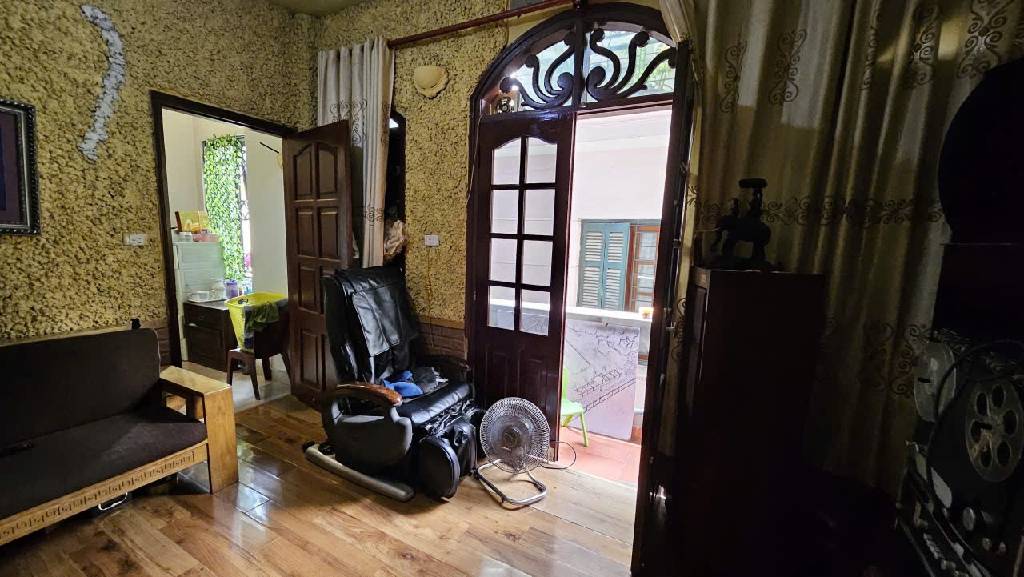 Bán nhà Lê Duẩn - diện tích 37,7m2 5 tầng - Nhà đẹp - giá 14 tỷ