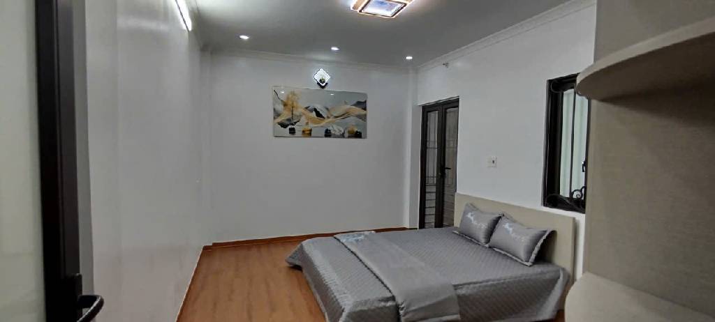 Bán nhà Thanh Đàm - diện tích 30,7m2 5 tầng - Ô tô đỗ cổng - giá 6,8 tỷ