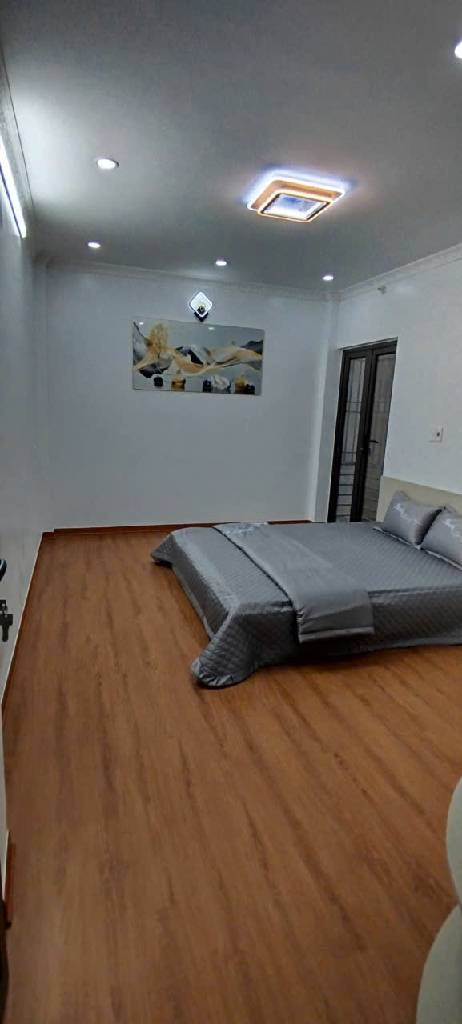 Bán nhà Thanh Đàm - diện tích 30,7m2 5 tầng - Ô tô đỗ cổng - giá 6,8 tỷ