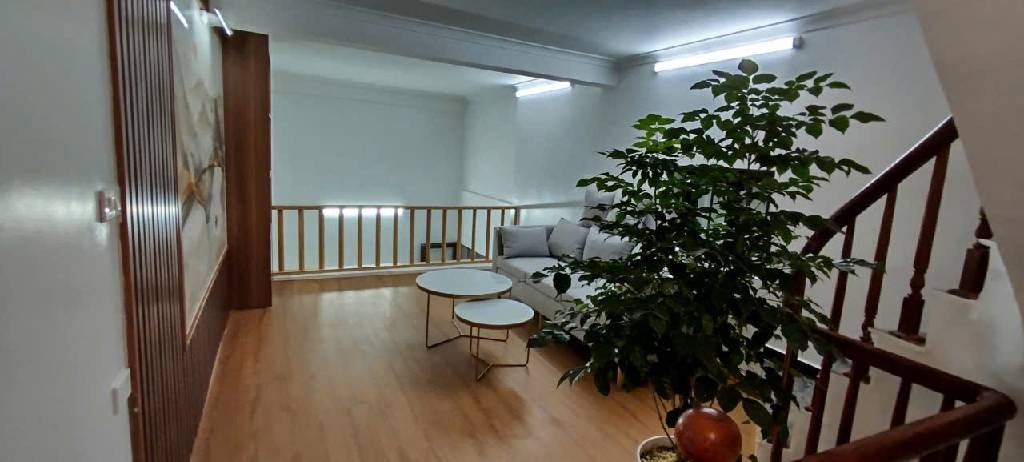 Bán nhà Thanh Đàm - diện tích 30,7m2 5 tầng - Ô tô đỗ cổng - giá 6,8 tỷ