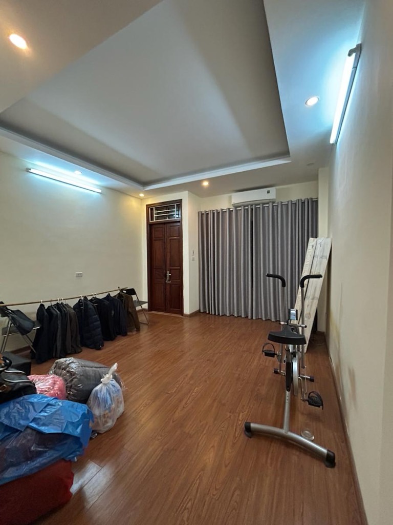 Bán nhà Bạch Mai - diện tích 30,1m2 6 tầng - Ô TÔ ĐỖ CỔNG - giá 12,5 tỷ