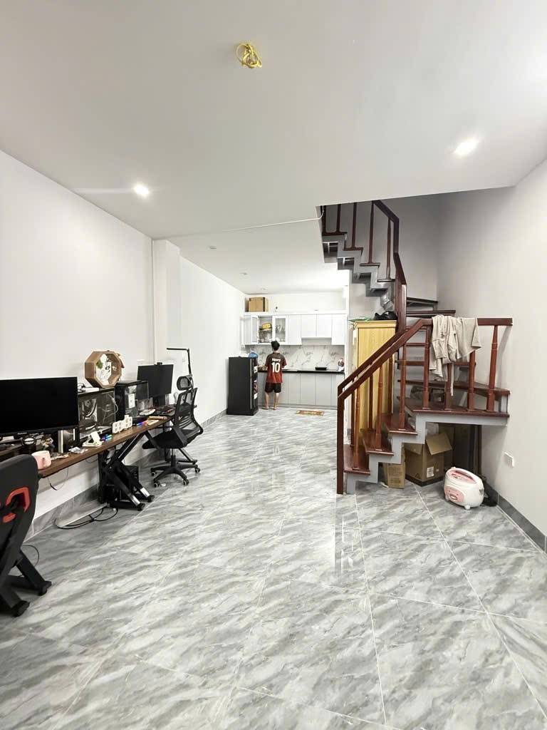 Bán nhà Tân Khai - diện tích 35m2 2 tầng - Cách ô tô 10m - giá 1,95 tỷ