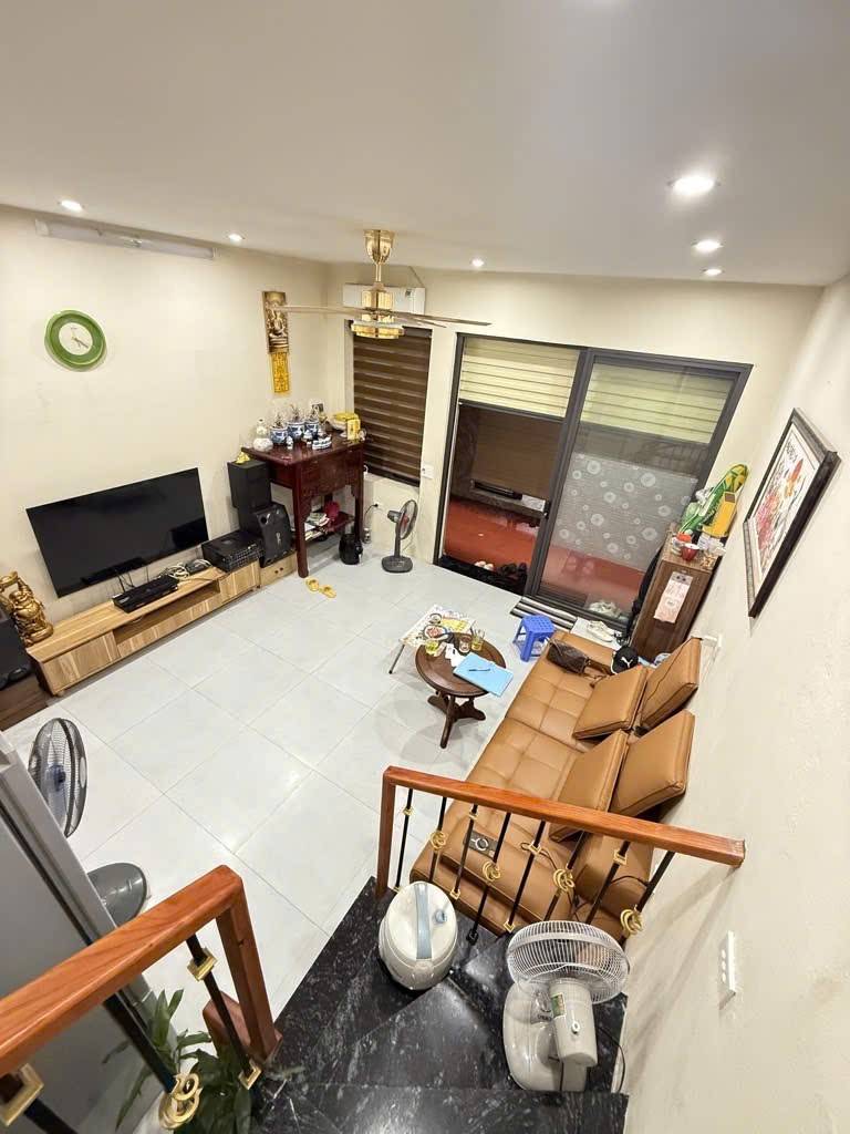 Bán nhà Tân Khai - diện tích 33m2 2 tầng - Cách ô tô 10m - giá 1,9 tỷ