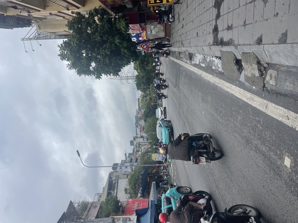 Bán nhà Kim Ngưu - diện tích 25m2 7 tầng - Mặt phố - giá 7 tỷ