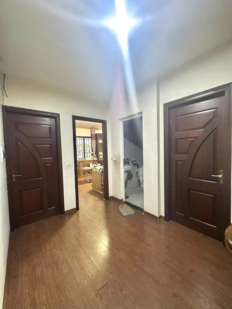 Bán nhà Minh Khai - diện tích 56m2 5 tầng - Ngõ 874, nhà đẹp hiếm có - giá 16,5 tỷ