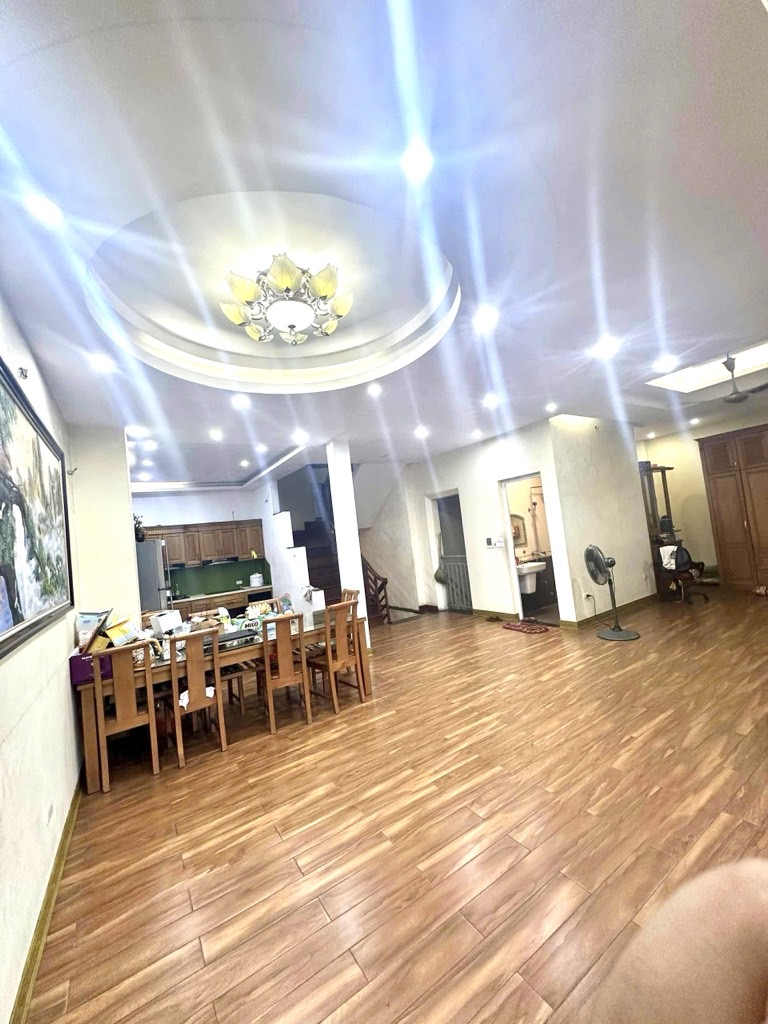 Bán nhà Minh Khai - diện tích 56m2 5 tầng - Ngõ 874, nhà đẹp hiếm có - giá 16,5 tỷ