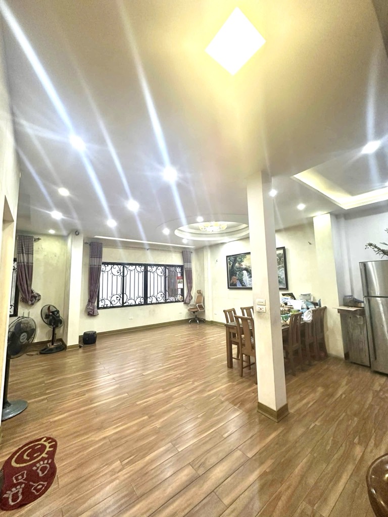 Bán nhà Minh Khai - diện tích 56m2 5 tầng - Ngõ 874, nhà đẹp hiếm có - giá 16,5 tỷ