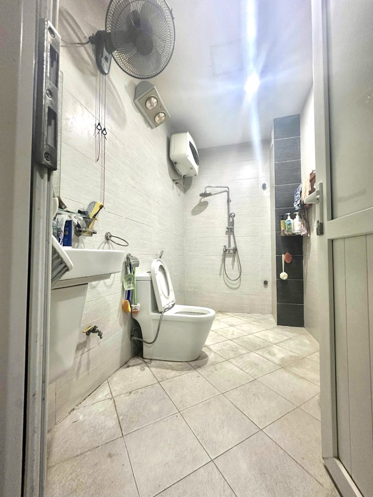 Bán nhà Minh Khai - diện tích 56m2 5 tầng - Ngõ 874, nhà đẹp hiếm có - giá 16,5 tỷ