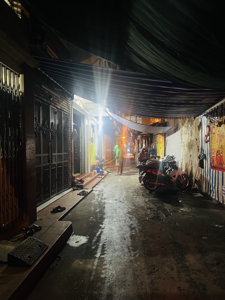 Bán nhà Minh Khai - diện tích 56m2 5 tầng - Ngõ 874, nhà đẹp hiếm có - giá 16,5 tỷ