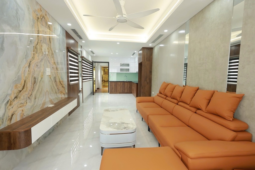 Bán nhà Giáp Bát - diện tích 51m2 6 tầng - Cực phẩm thang máy mặt phố kinh doanh - giá 22,8 tỷ