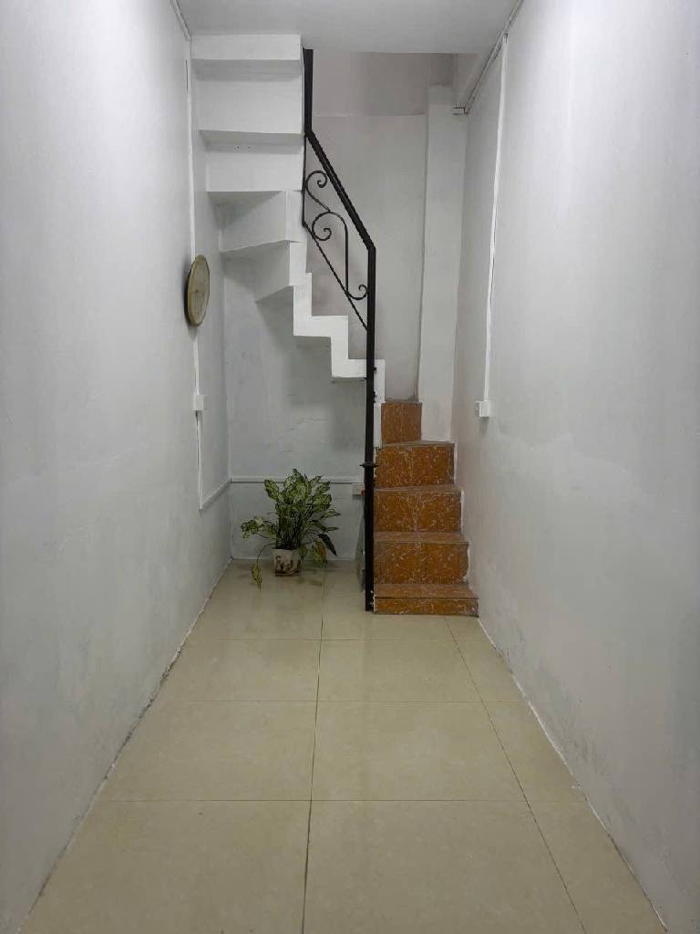 Bán nhà Phổ Giác - diện tích 8m2 5 tầng - Nhà đẹp hiếm có - giá 1,68 tỷ