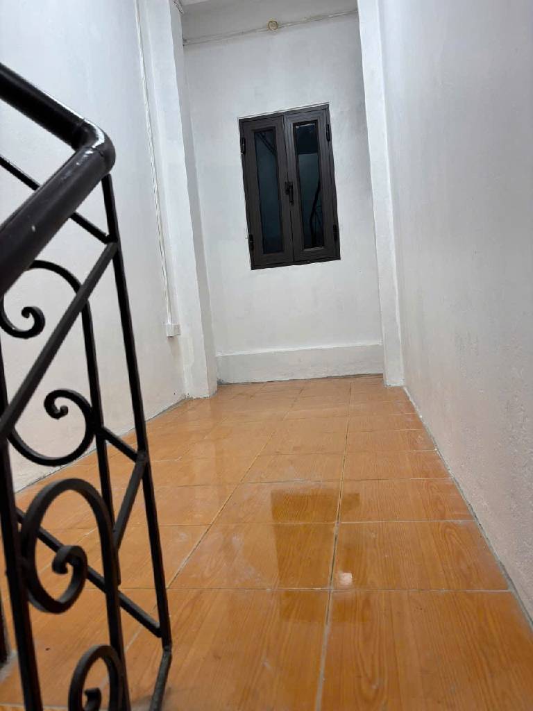 Bán nhà Phổ Giác - diện tích 8m2 5 tầng - Nhà đẹp hiếm có - giá 1,68 tỷ