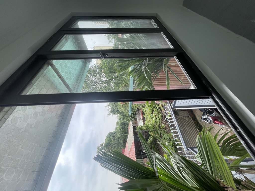 Bán nhà Vĩnh Hoàng - diện tích 42m2 2 tầng - Nhà mới về ở luôn - giá 2,4 tỷ