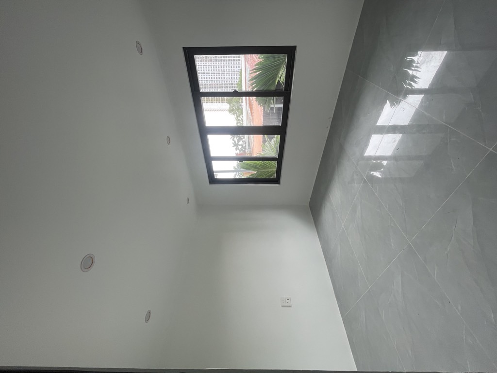 Bán nhà Vĩnh Hoàng - diện tích 42m2 2 tầng - Nhà mới về ở luôn - giá 2,4 tỷ