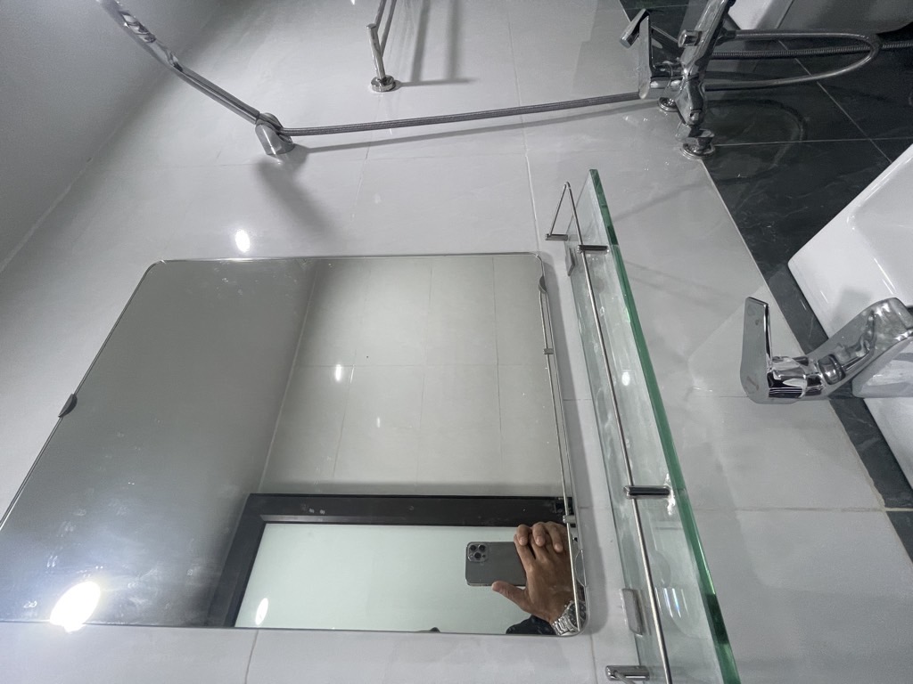 Bán nhà Vĩnh Hoàng - diện tích 42m2 2 tầng - Nhà mới về ở luôn - giá 2,4 tỷ