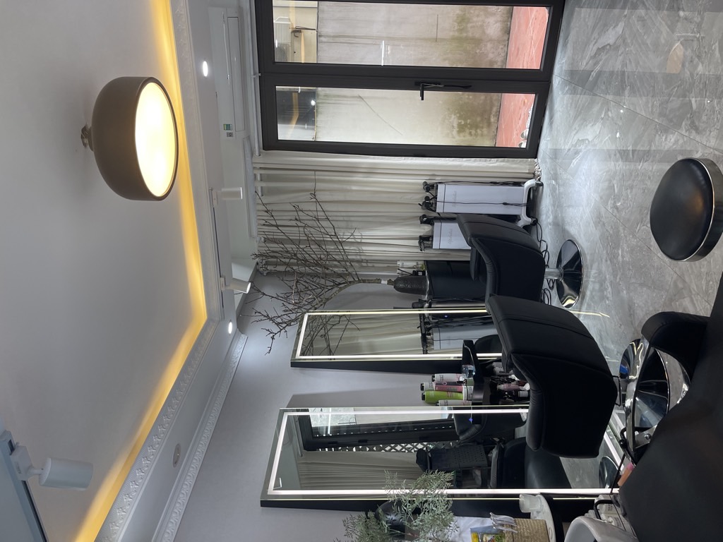 Bán nhà Phố Trường Lâm 33,3m2 x 6 tầng, Q. Long Biên – Giá 8,5 tỷ