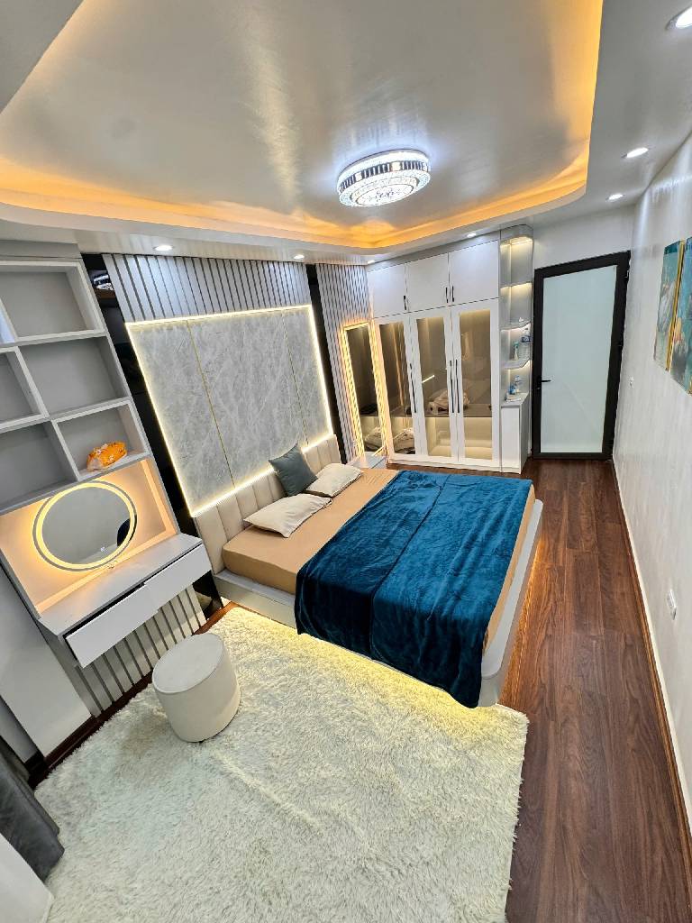 Bán nhà Ngõ Toàn Thắng - diện tích 40m2 4 tầng - Nhà đẹp ở ngay - giá 8 tỷ