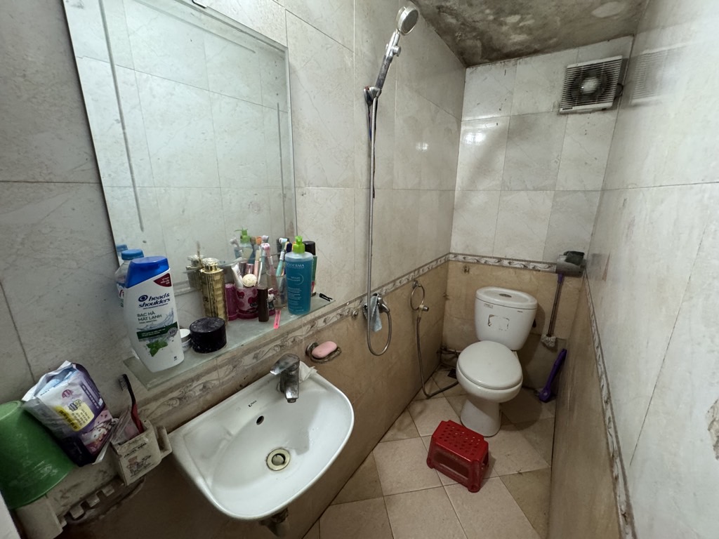 Bán nhà Bạch Mai - diện tích 25m2 5 tầng - GẦN PHỐ - ĐỦ CÔNG NĂNG - NHÀ DÂN XÂY KCBT CHẮC CHẮN - giá 6,8 tỷ