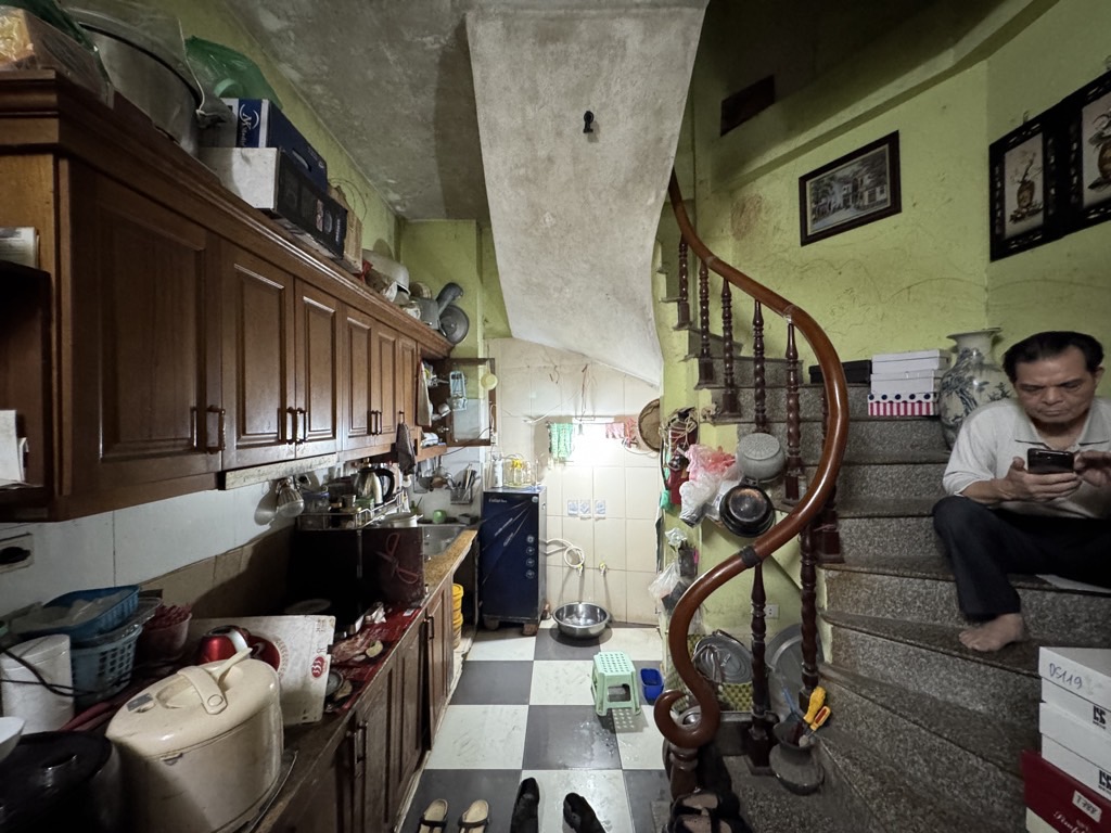 Bán nhà Bạch Mai - diện tích 25m2 5 tầng - GẦN PHỐ - ĐỦ CÔNG NĂNG - NHÀ DÂN XÂY KCBT CHẮC CHẮN - giá 6,8 tỷ