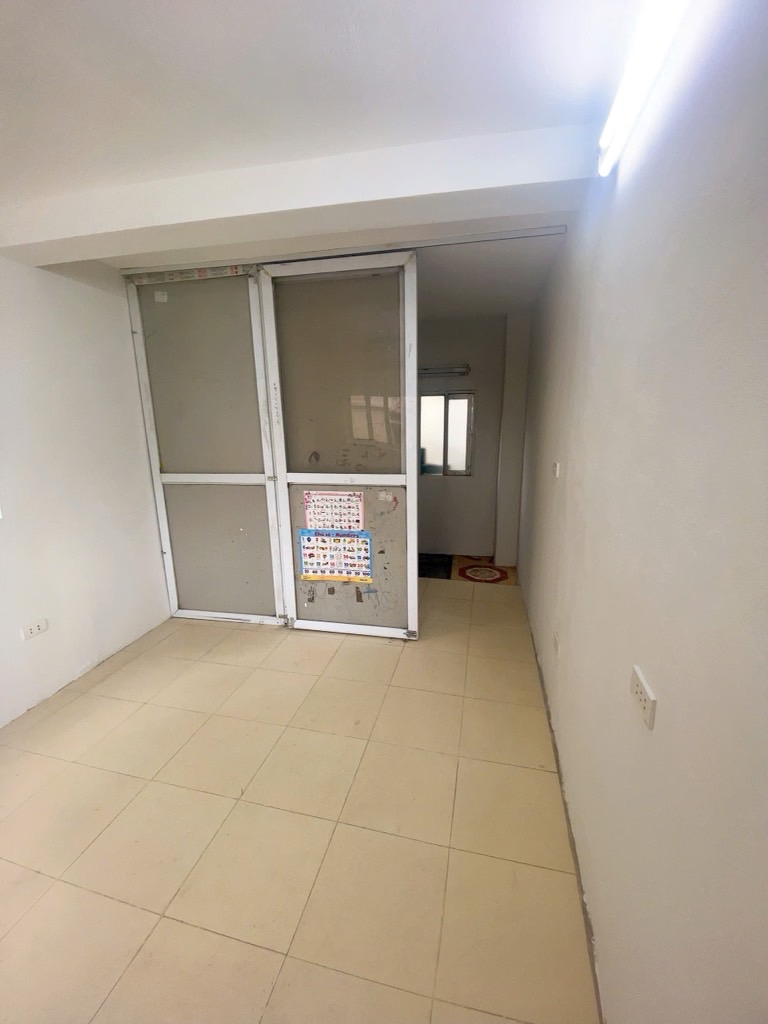 Bán nhà Đê Tô Hoàng - diện tích 10m2 5 tầng - Lô góc - giá 3 tỷ