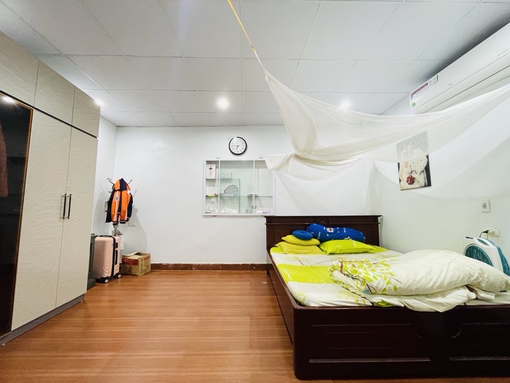 Bán nhà Nguyễn Xiển - diện tích 50m2 3 tầng - Cách ô tô 50m - giá 4,7 tỷ