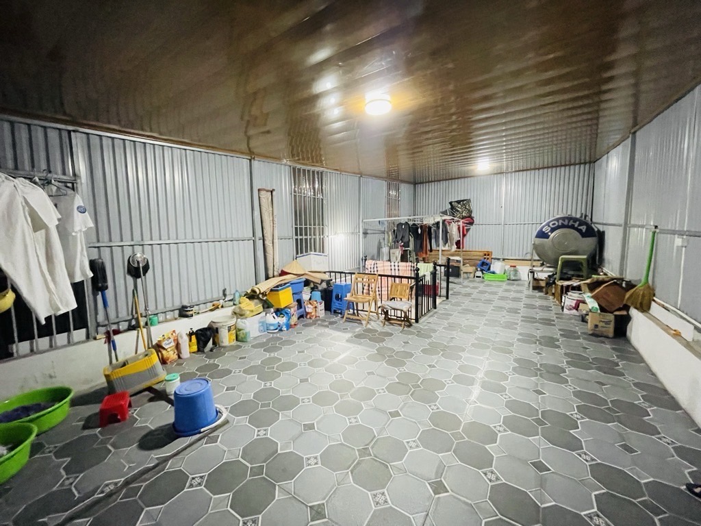 Bán nhà Nguyễn Xiển - diện tích 50m2 3 tầng - Cách ô tô 50m - giá 4,7 tỷ