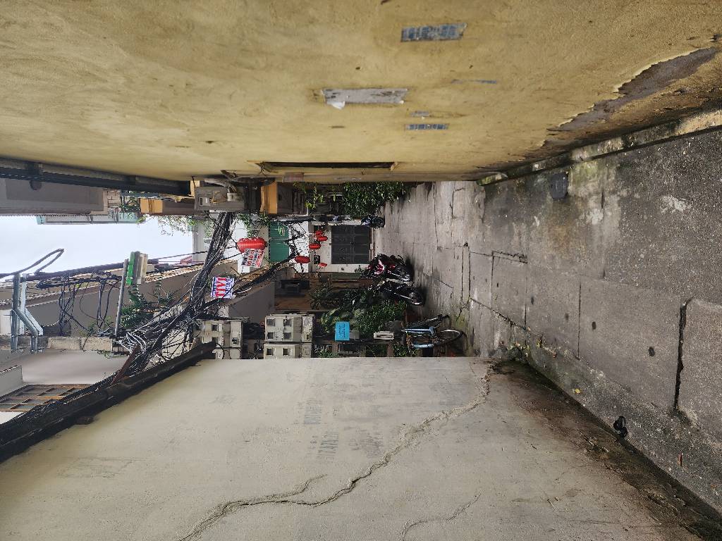 Bán nhà Hòa Bình 4 - diện tích 59m2 4 tầng - Ô Tô cách 3m - giá 9,3 tỷ