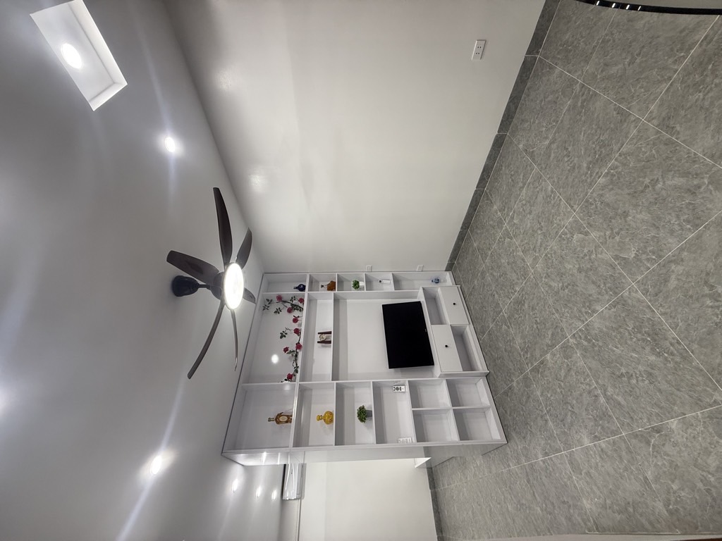 Bán nhà Lạc Trung - diện tích 63m2 2 tầng - Cực hiếm - giá 2,95 tỷ