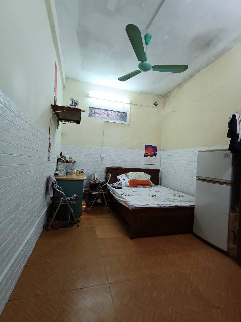 Bán nhà MINH KHAI - diện tích 32m2 1 tầng - Cách mặt phố 200m - giá 2,6 tỷ