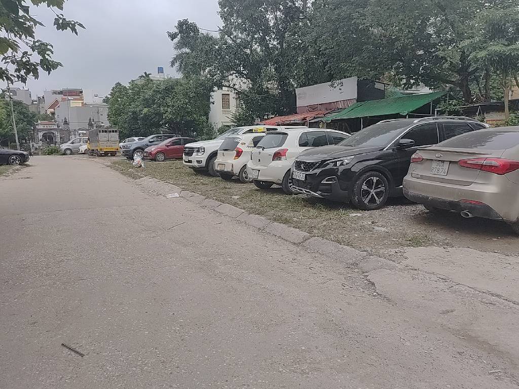 Bán nhà Nguyễn Khoái - diện tích 34,6m2 5 tầng - Nhà đẹp gần 2 trường đại học - giá 7,8 tỷ