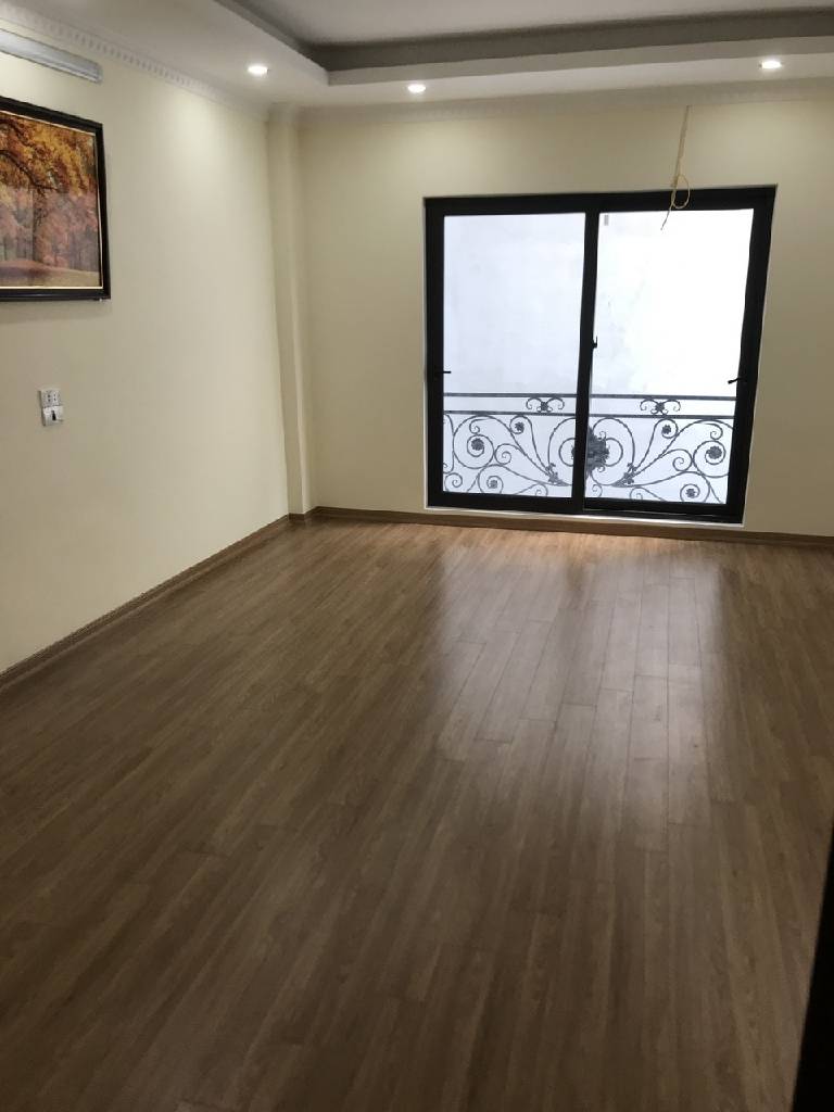 Bán nhà Nguyễn Khoái - diện tích 34,6m2 5 tầng - Nhà đẹp gần 2 trường đại học - giá 7,8 tỷ