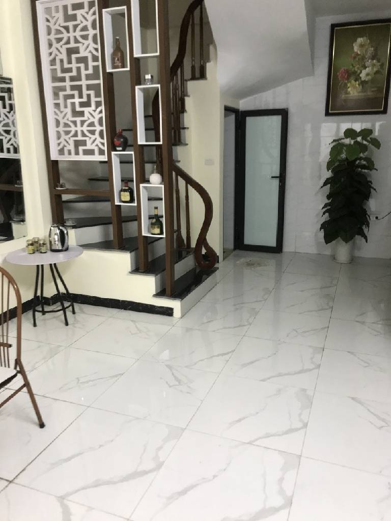 Bán nhà Nguyễn Khoái - diện tích 34,6m2 5 tầng - Nhà đẹp gần 2 trường đại học - giá 7,8 tỷ