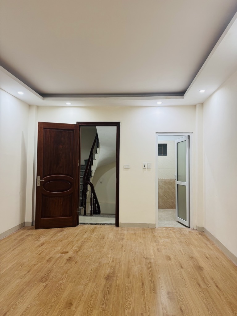 Bán nhà Văn Hương - diện tích 35m2 5 tầng - MẶT NGÕ KINH DOANH - giá 10,5 tỷ