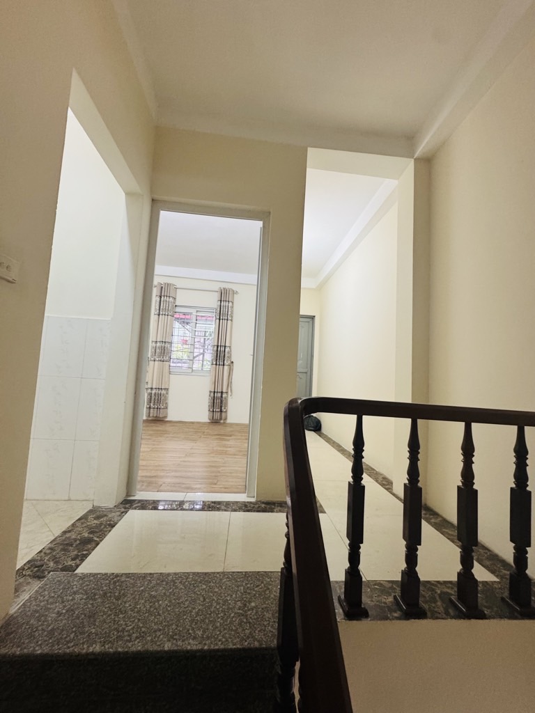 Bán nhà Văn Hương - diện tích 35m2 5 tầng - MẶT NGÕ KINH DOANH - giá 10,5 tỷ