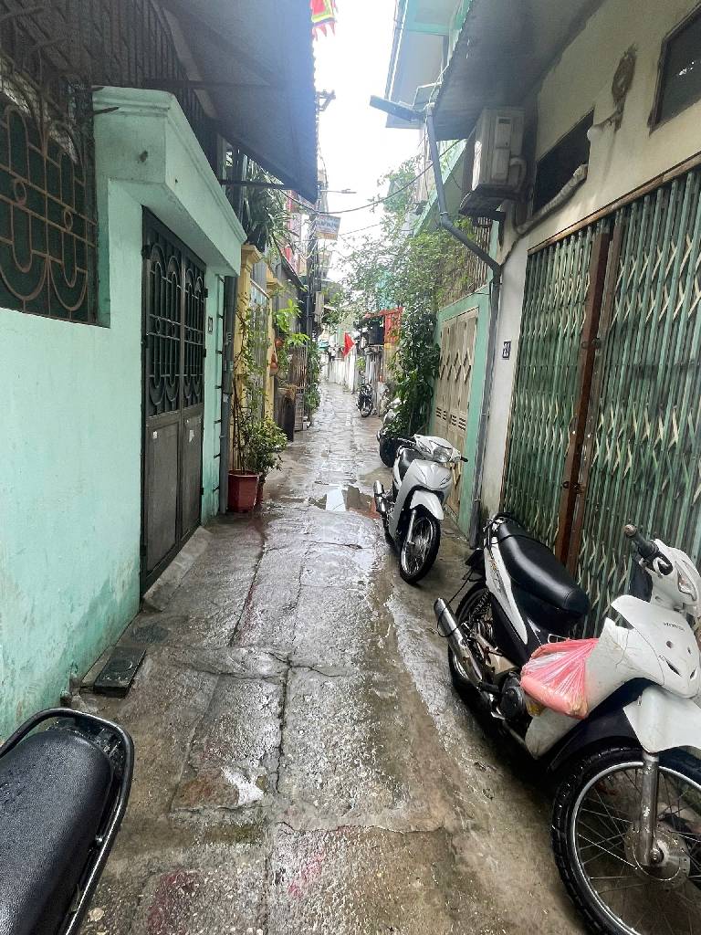 Bán nhà Sở Thượng - diện tích 69.2m2 3 tầng - ô tô tránh - giá 8,5 tỷ